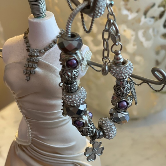 Charm bracelet - Picture 2 of 3